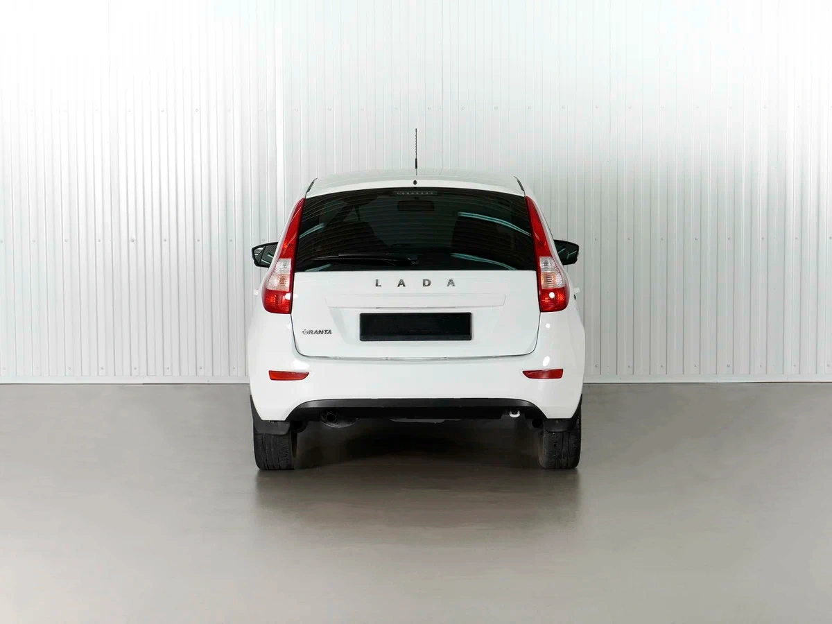 Lada Granta Хэтчбек - фото №4