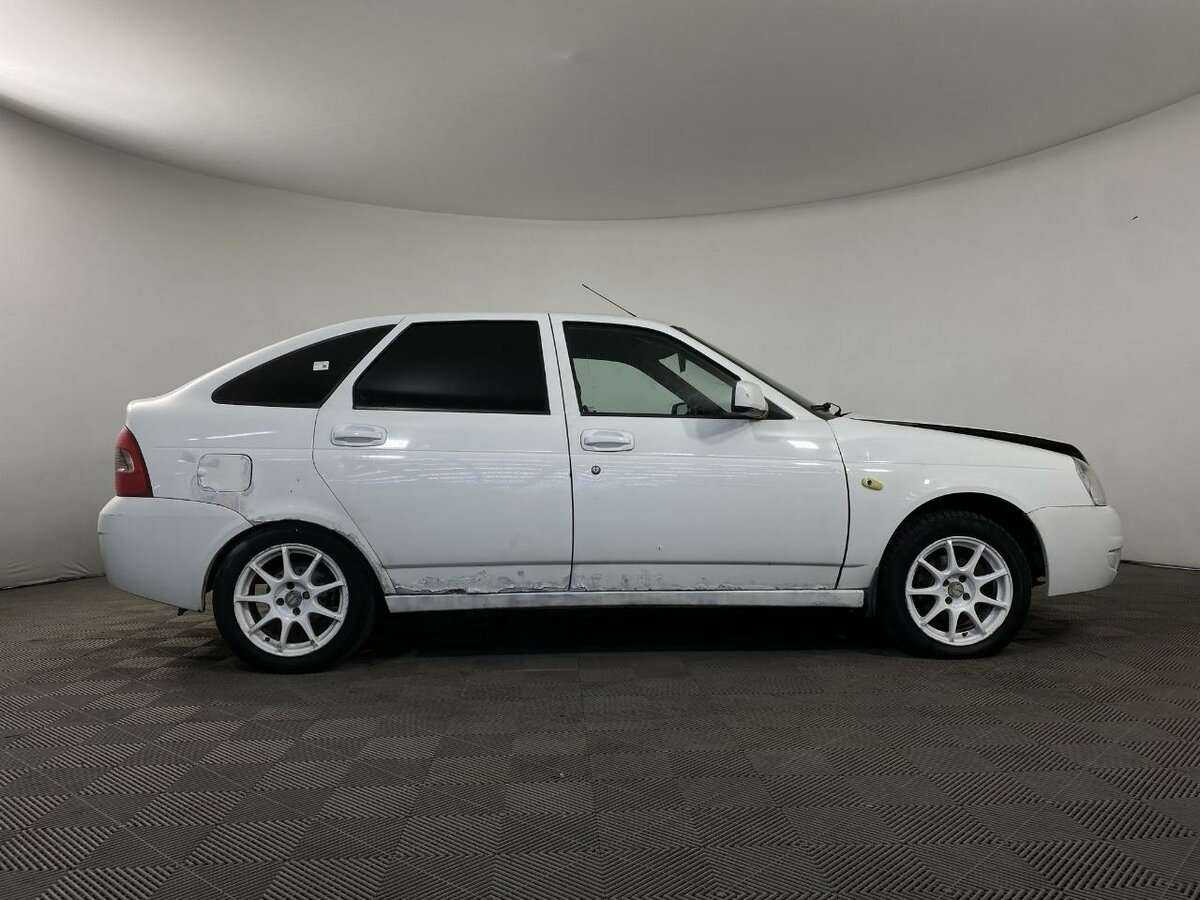 Lada (ВАЗ) Priora, 2011 - фото №2